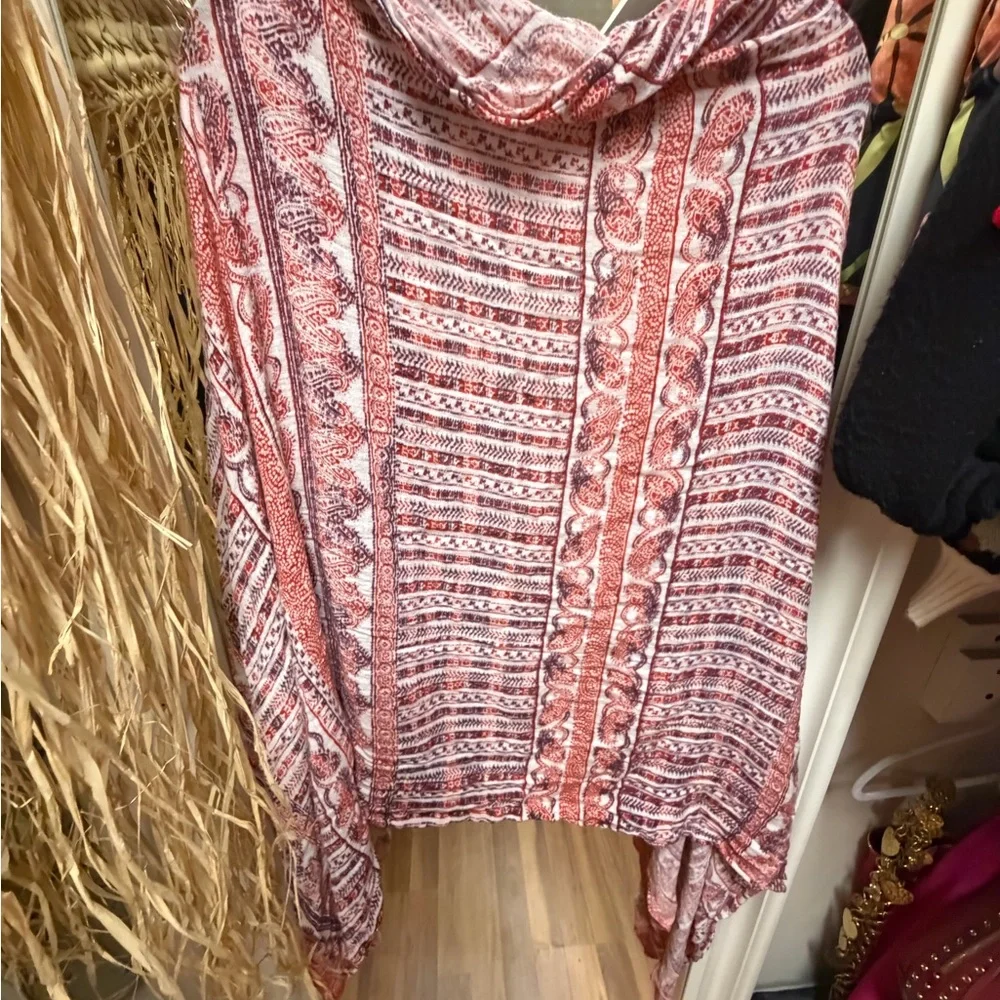 Bohemian Red and White scarf - Picture 2 of 3